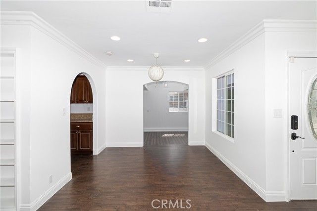 8546 Woodley Ave, North Hills (los Angeles), CA 91343