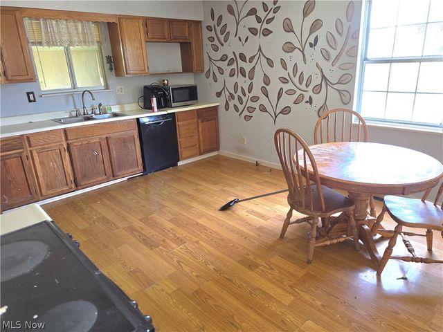 2208 11th Avenue, Parkersburg, WV 26101