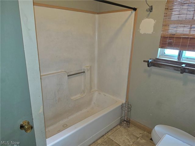2208 11th Avenue, Parkersburg, WV 26101