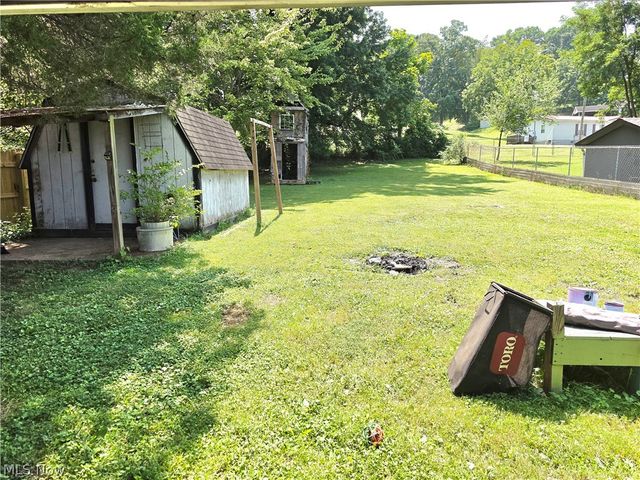 2208 11th Avenue, Parkersburg, WV 26101