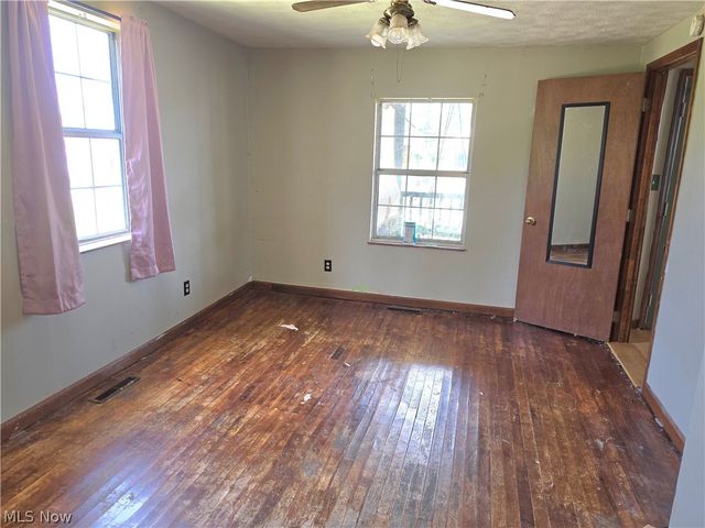 2208 11th Avenue, Parkersburg, WV 26101