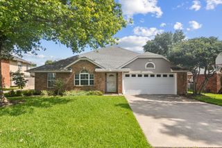 3446 Spring Willow Drive, Grapevine, TX 76051