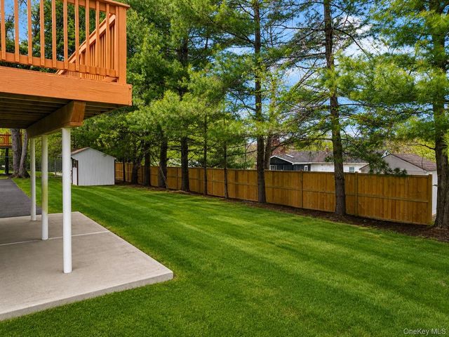 15 Pleasant Drive, Highland Mills, NY 10930