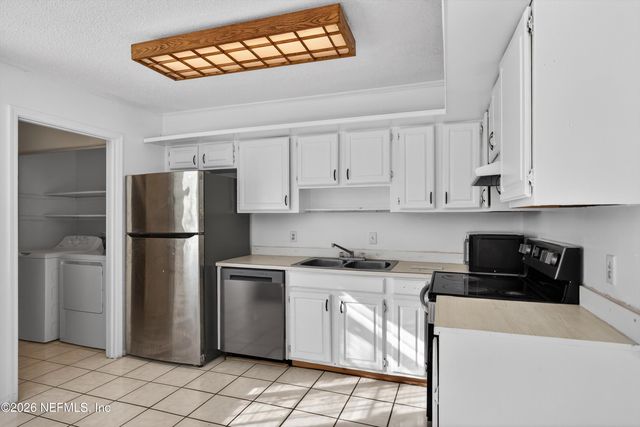 4822 WINDRUSH LN Lane A-4-A, Jacksonville, FL 32217