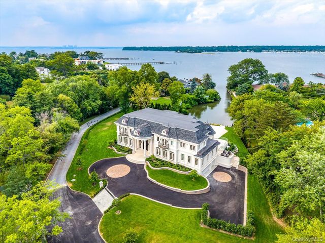 566 E Shore Road, Kings Point, NY 11024