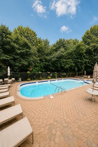 2 W Lawrence Park Drive 12, Piermont, NY 10968