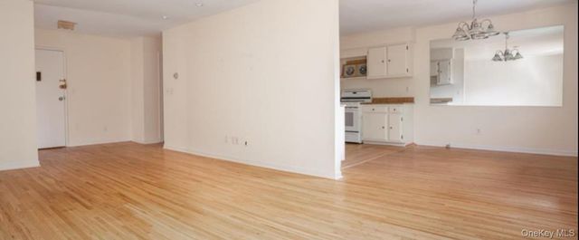 2 W Lawrence Park Drive 12, Piermont, NY 10968