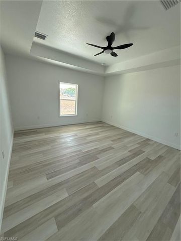 1610 Robert AVE, Lehigh Acres, FL 33972