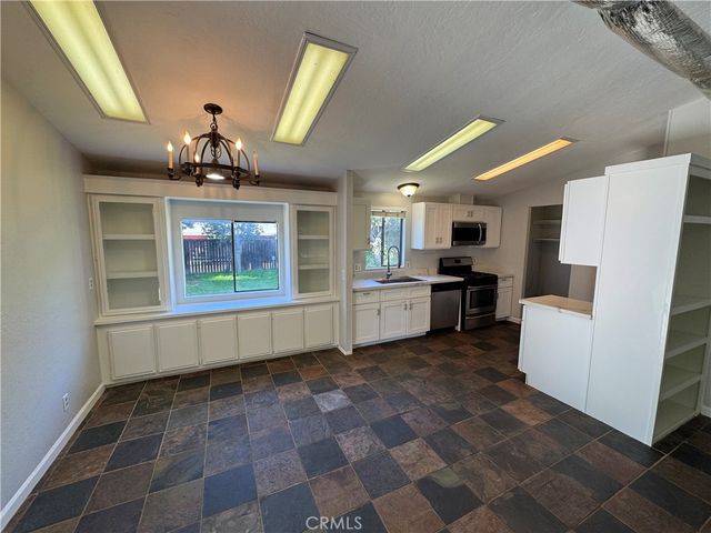 32720 Webb Drive, Wildomar, CA 92595