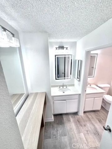 600 W 3rd A208, Santa Ana, CA 92701