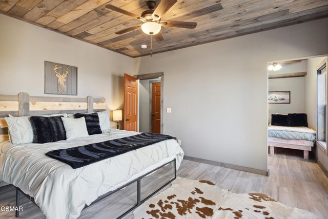 764 Chestnut Drive, Gatlinburg, TN 37738