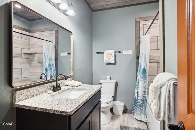 764 Chestnut Drive, Gatlinburg, TN 37738