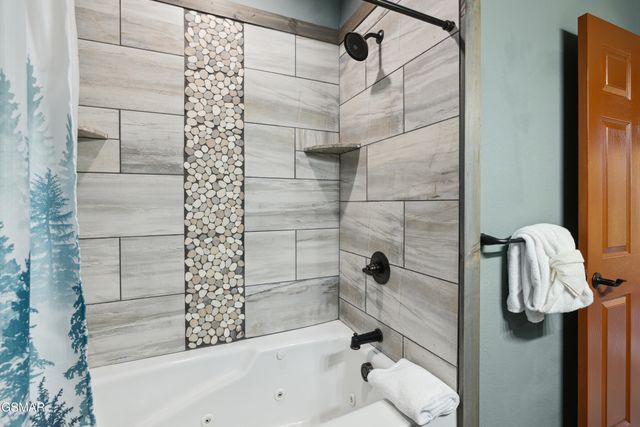 764 Chestnut Drive, Gatlinburg, TN 37738