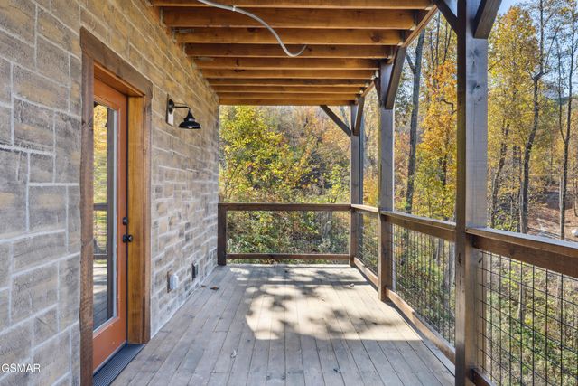 764 Chestnut Drive, Gatlinburg, TN 37738