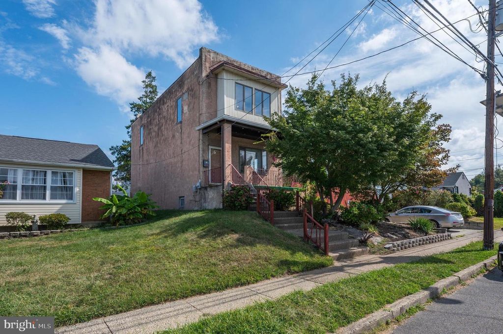 5313 ROYAL AVE, Pennsauken, NJ 08109