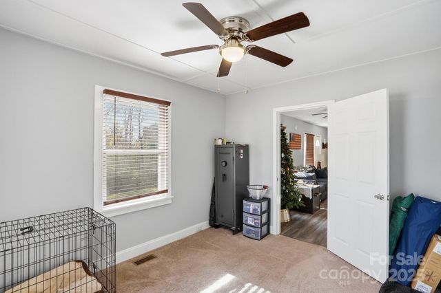 910 Roosevelt Street, Badin, NC 28009