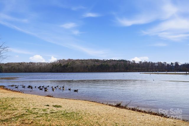 910 Roosevelt Street, Badin, NC 28009