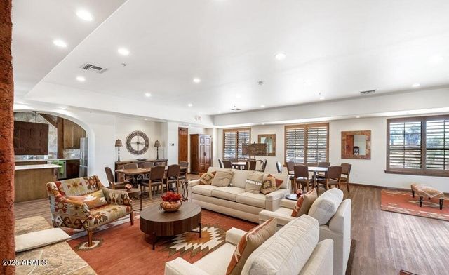 36601 N MULE TRAIN Road B14, Carefree, AZ 85377