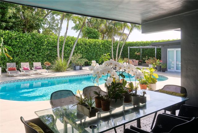 2155 NE 191st Dr, North Miami Beach, FL 33179