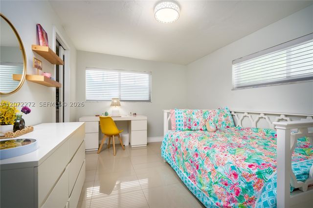 2155 NE 191st Dr, North Miami Beach, FL 33179