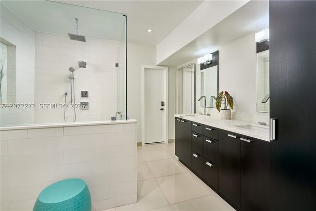2155 NE 191st Dr, North Miami Beach, FL 33179