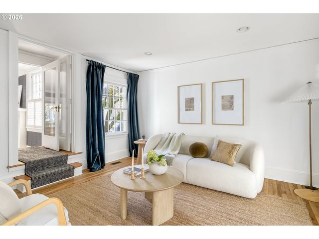 3023 Ne 18TH Ave, Portland, OR 97212