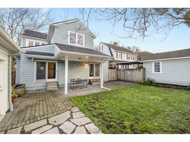 3023 Ne 18TH Ave, Portland, OR 97212