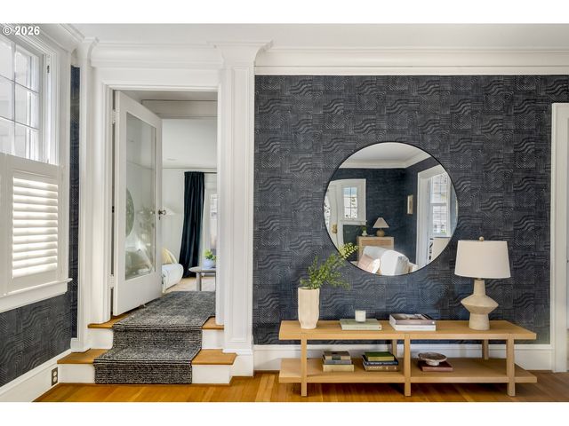 3023 Ne 18TH Ave, Portland, OR 97212