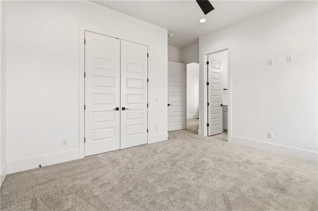 4413 S 88th Street, Bentonville, AR 72713