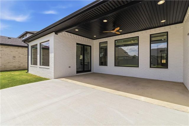 4413 S 88th Street, Bentonville, AR 72713