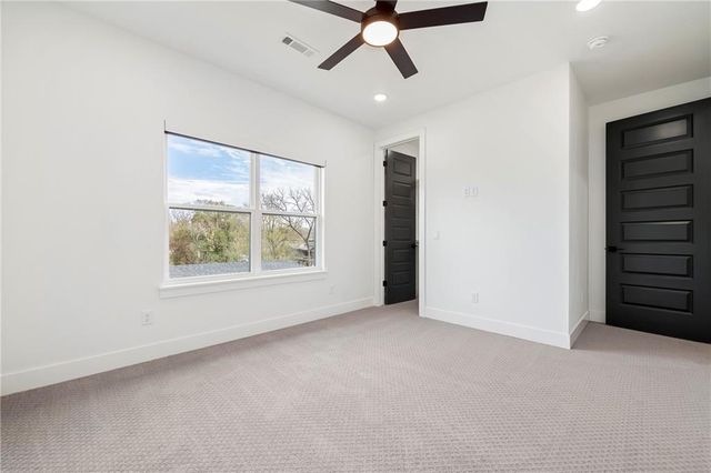 4413 S 88th Street, Bentonville, AR 72713