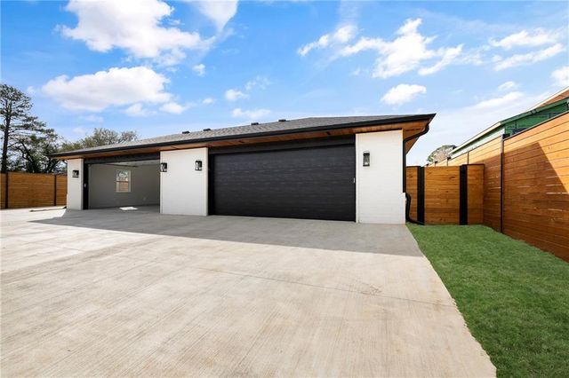 4413 S 88th Street, Bentonville, AR 72713