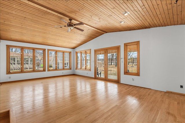 3559 North Shore DRIVE, Hubertus, WI 53033