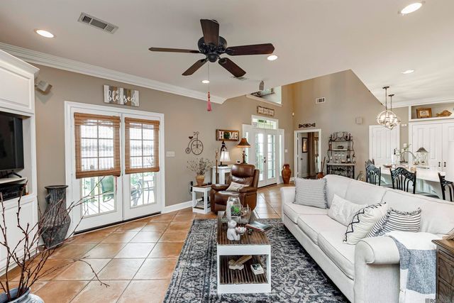 10261 Island Rd, Ventress, LA 70783