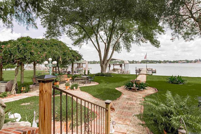 10261 Island Rd, Ventress, LA 70783