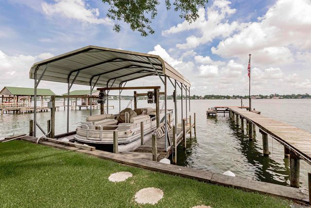 10261 Island Rd, Ventress, LA 70783