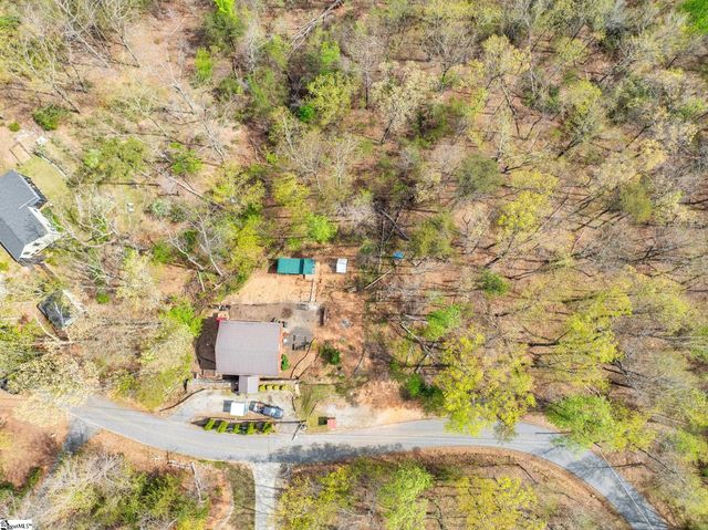 189 Caledonia Road, Landrum, SC 29356