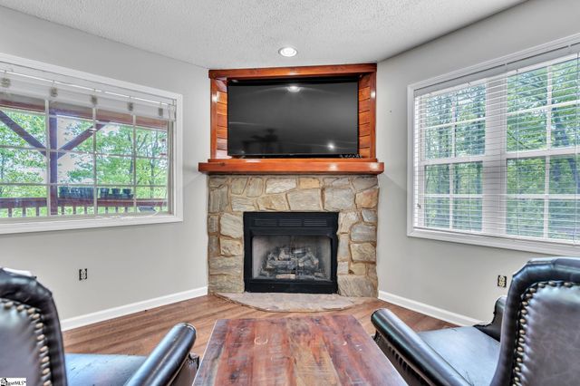 189 Caledonia Road, Landrum, SC 29356