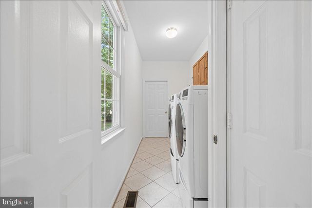 18710 SEVERN RD, Gaithersburg, MD 20879