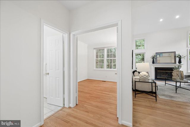 18710 SEVERN RD, Gaithersburg, MD 20879