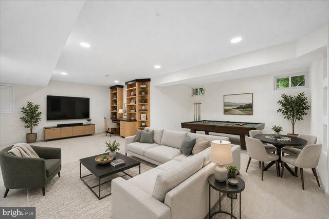 18710 SEVERN RD, Gaithersburg, MD 20879
