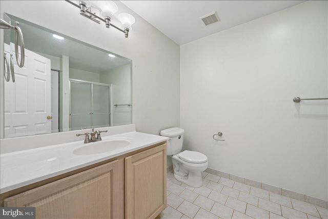 18710 SEVERN RD, Gaithersburg, MD 20879