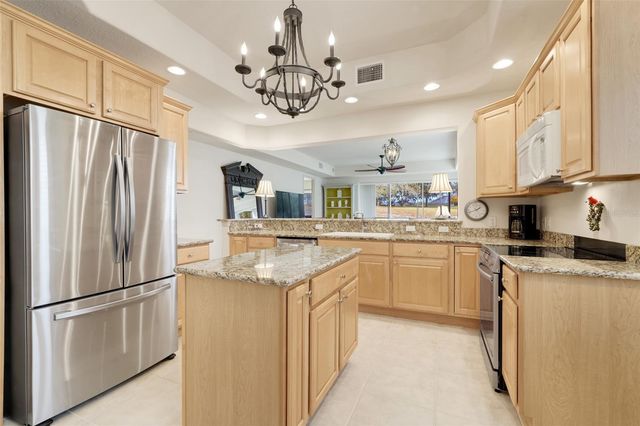 26206 AVENIDA LAS COLINAS 4A, Howey In The Hills, FL 34737