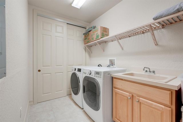 26206 AVENIDA LAS COLINAS 4A, Howey In The Hills, FL 34737