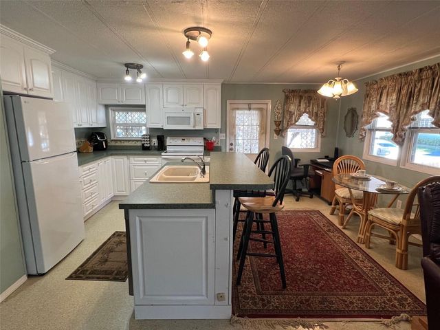 29250 US HIGHWAY 19 N 610, Clearwater, FL 33761