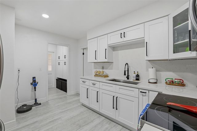 9402 N NEWPORT AVENUE, Tampa, FL 33612