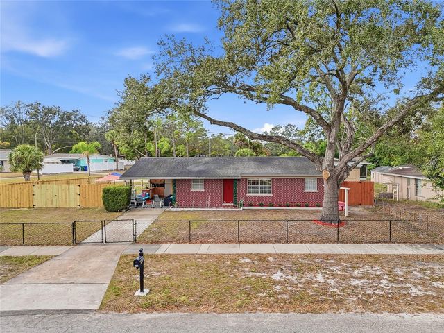 9402 N NEWPORT AVENUE, Tampa, FL 33612