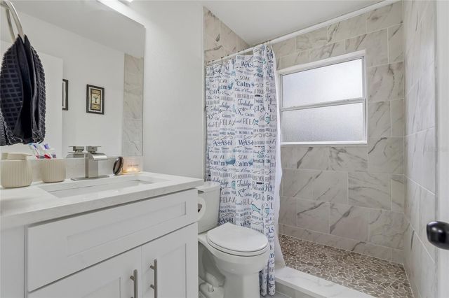 9402 N NEWPORT AVENUE, Tampa, FL 33612