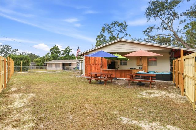 9402 N NEWPORT AVENUE, Tampa, FL 33612