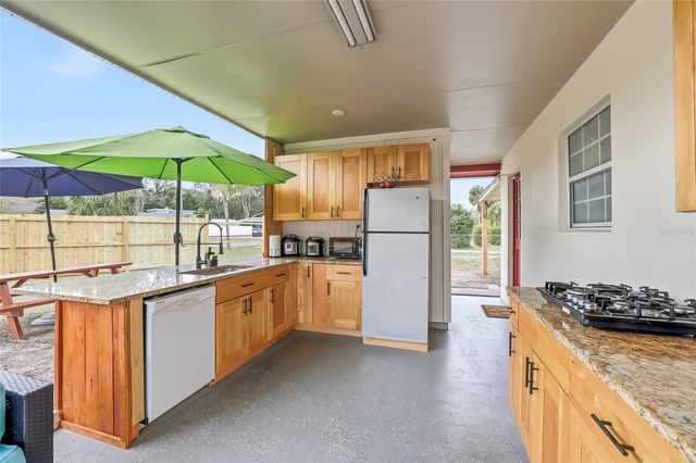 9402 N NEWPORT AVENUE, Tampa, FL 33612